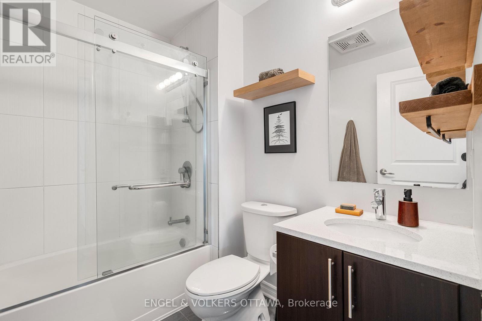 514 - 429 Kent Street