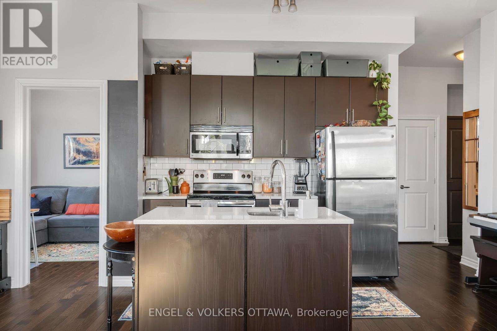514 - 429 Kent Street