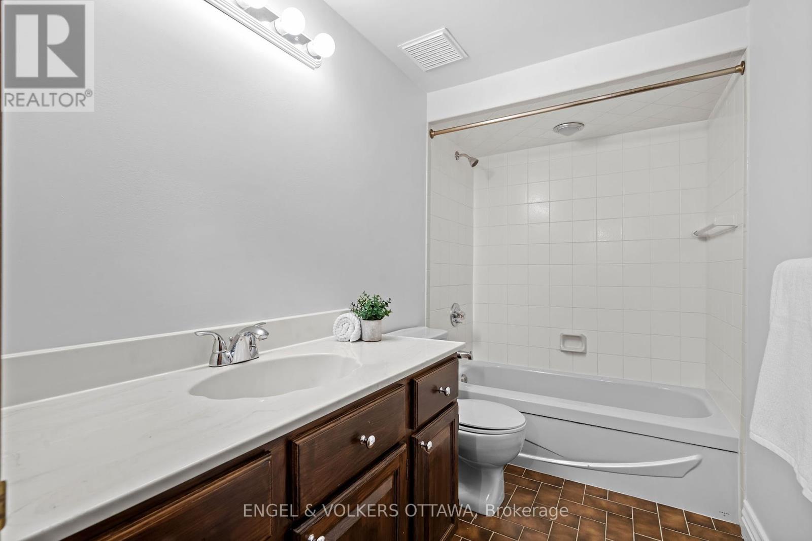 5468 Torbolton Ridge Road