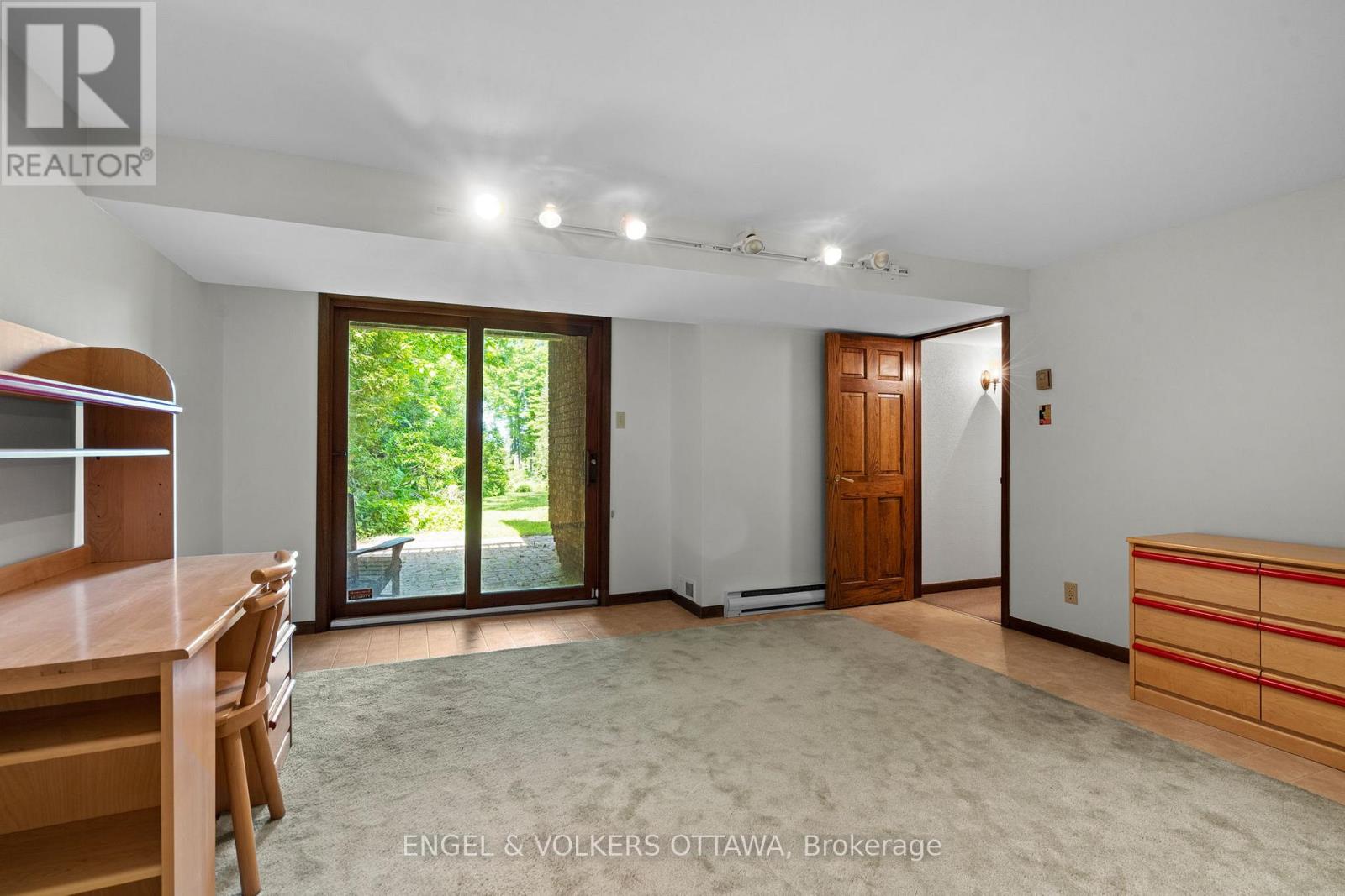 5468 Torbolton Ridge Road