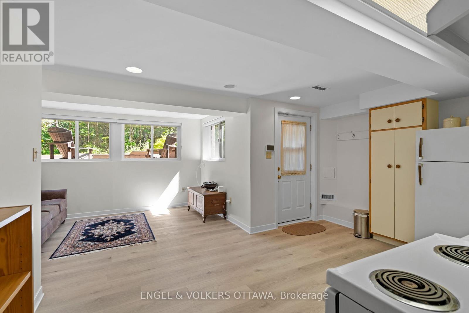 5468 Torbolton Ridge Road
