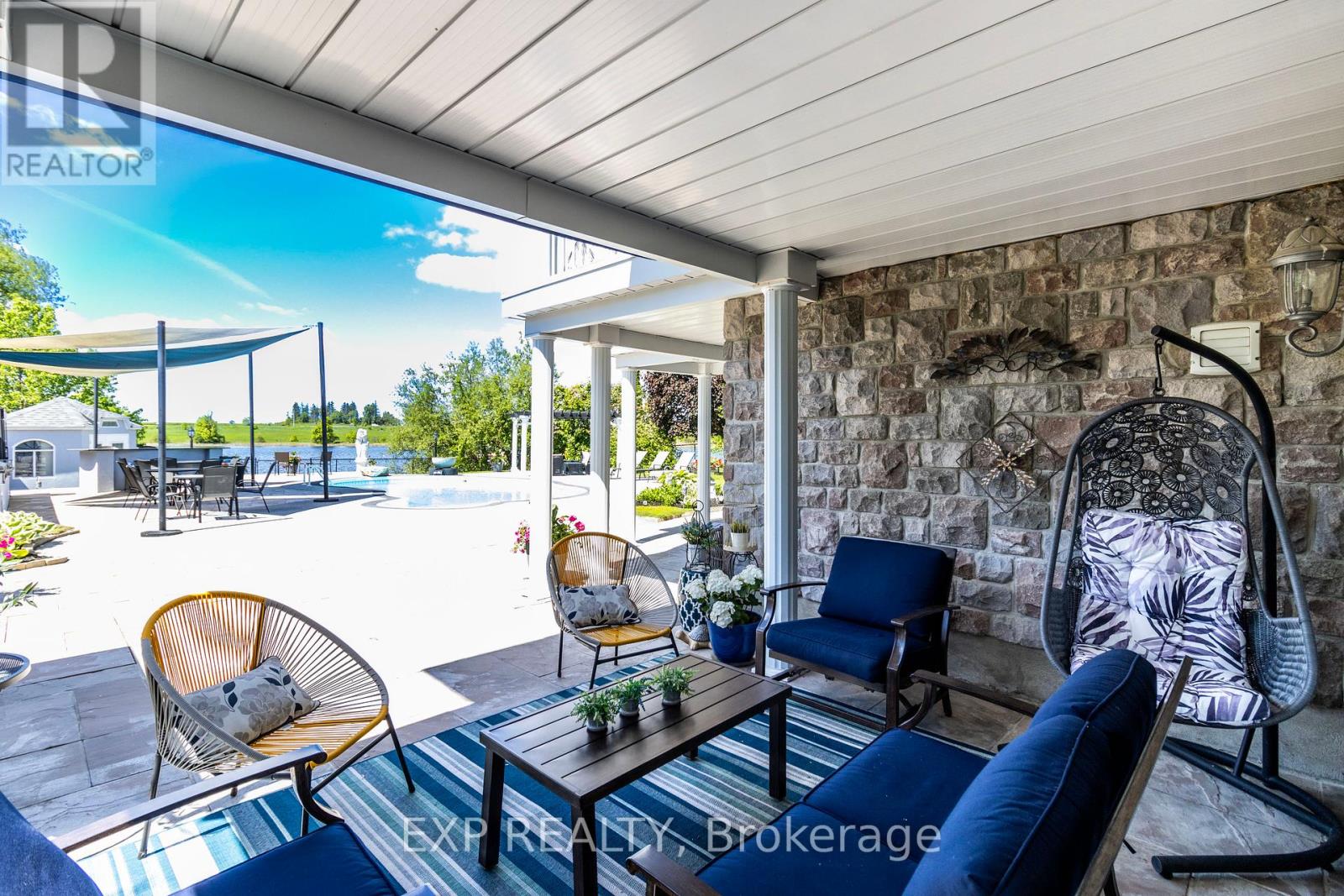 1284 Rideau Cove Court