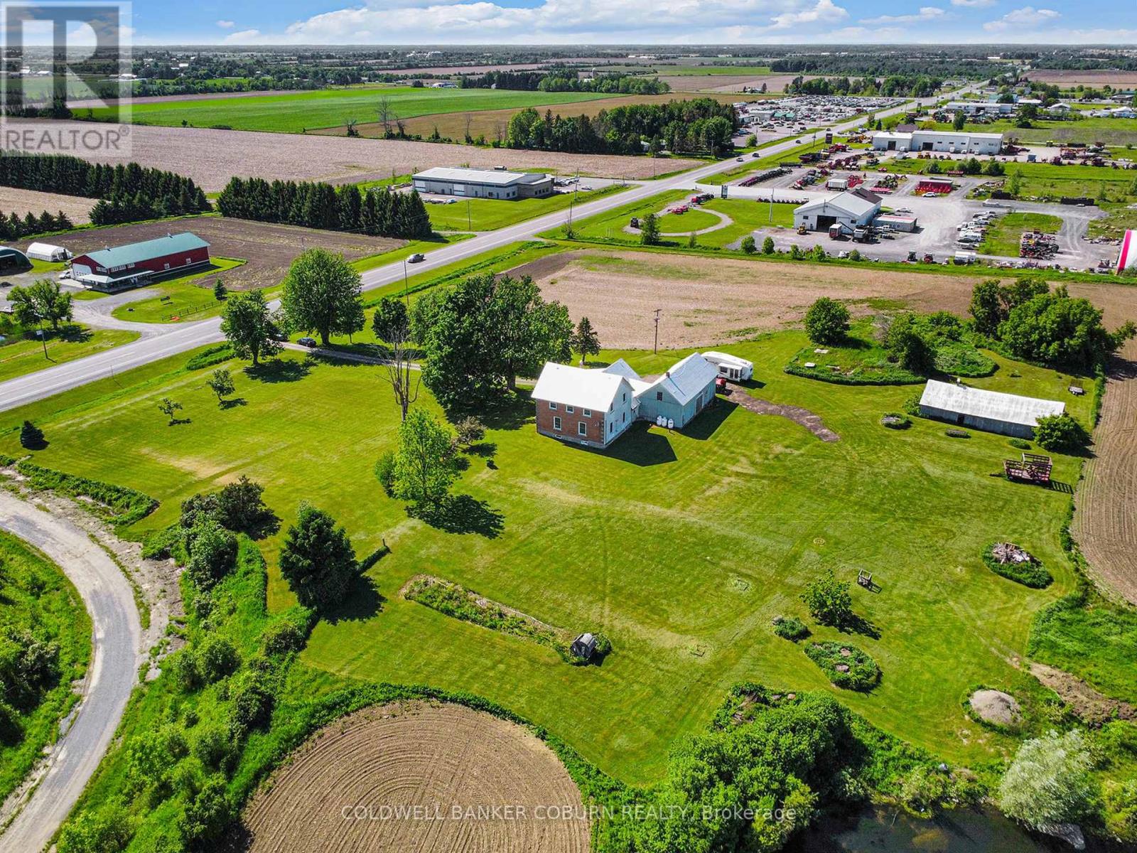 2327 Hwy 31 Highway