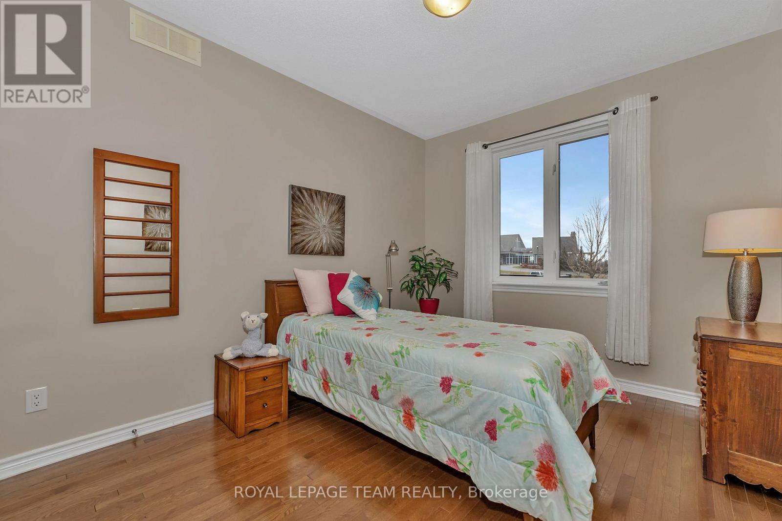 24 Magnolia Way