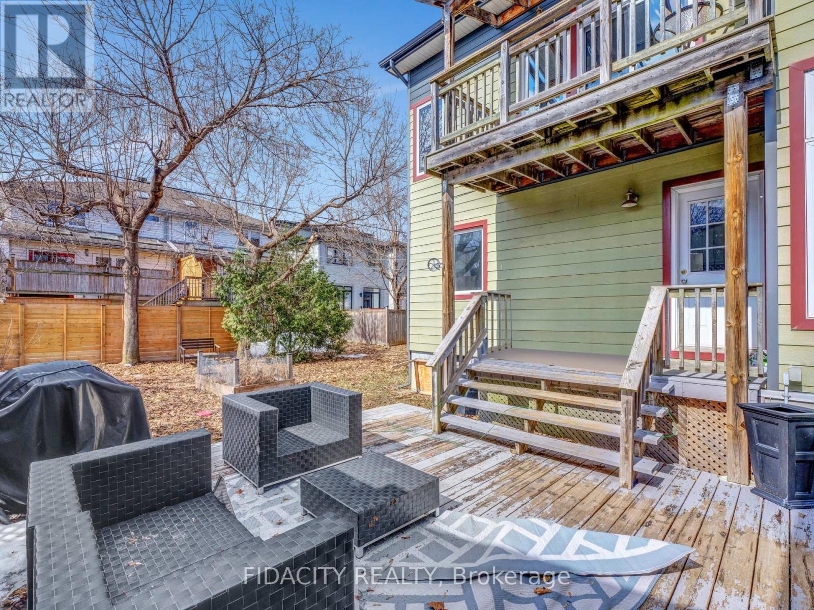 296 Royal Avenue