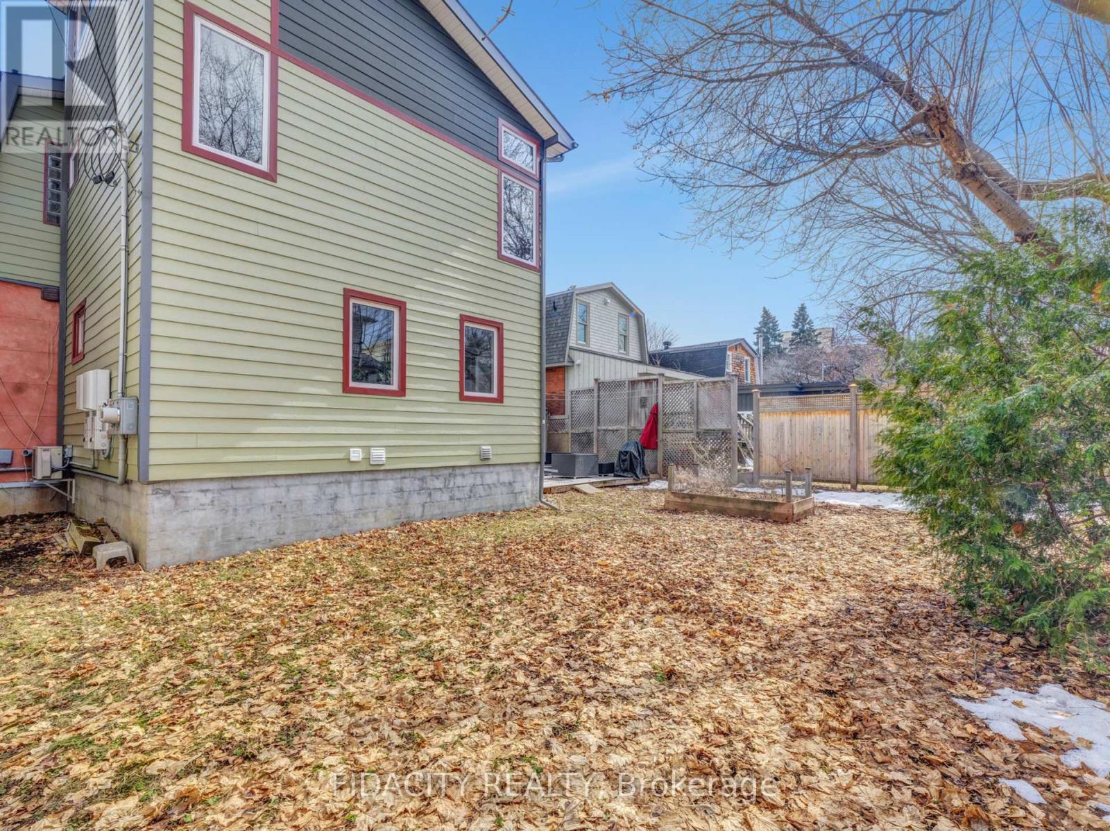296 Royal Avenue
