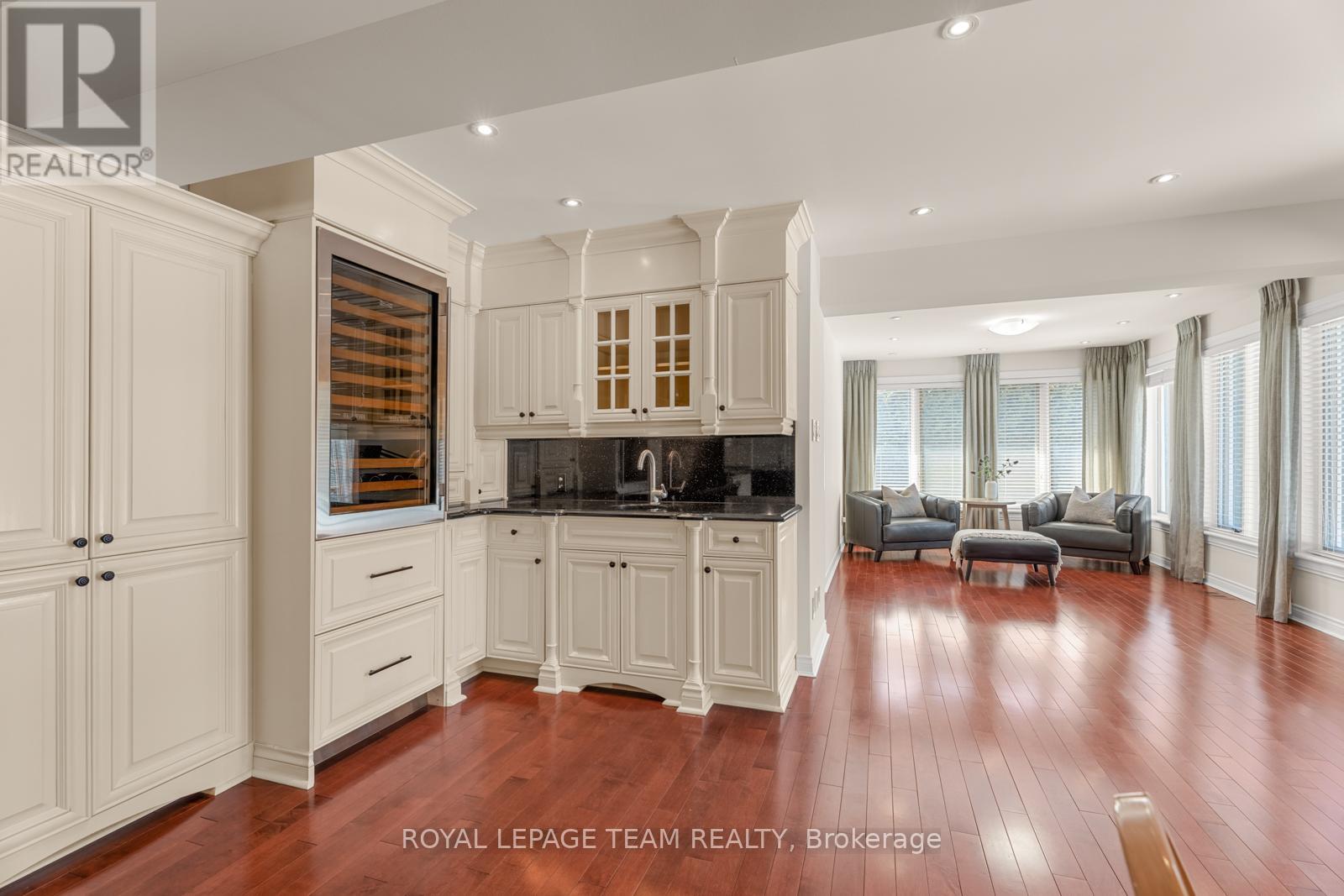 48 Cedarhill Drive