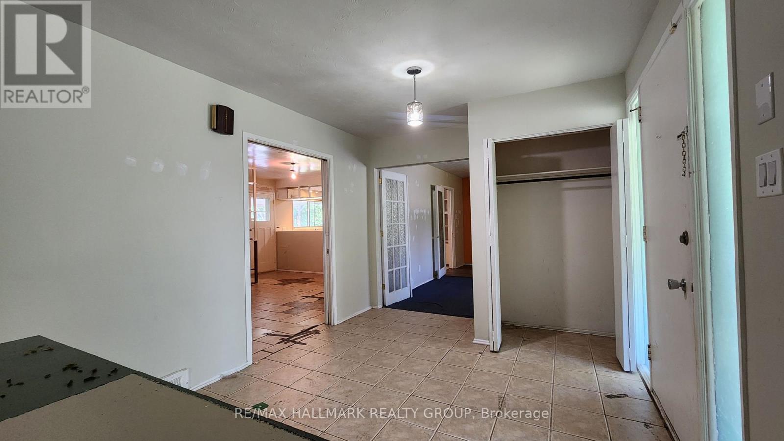 447 Roger Road