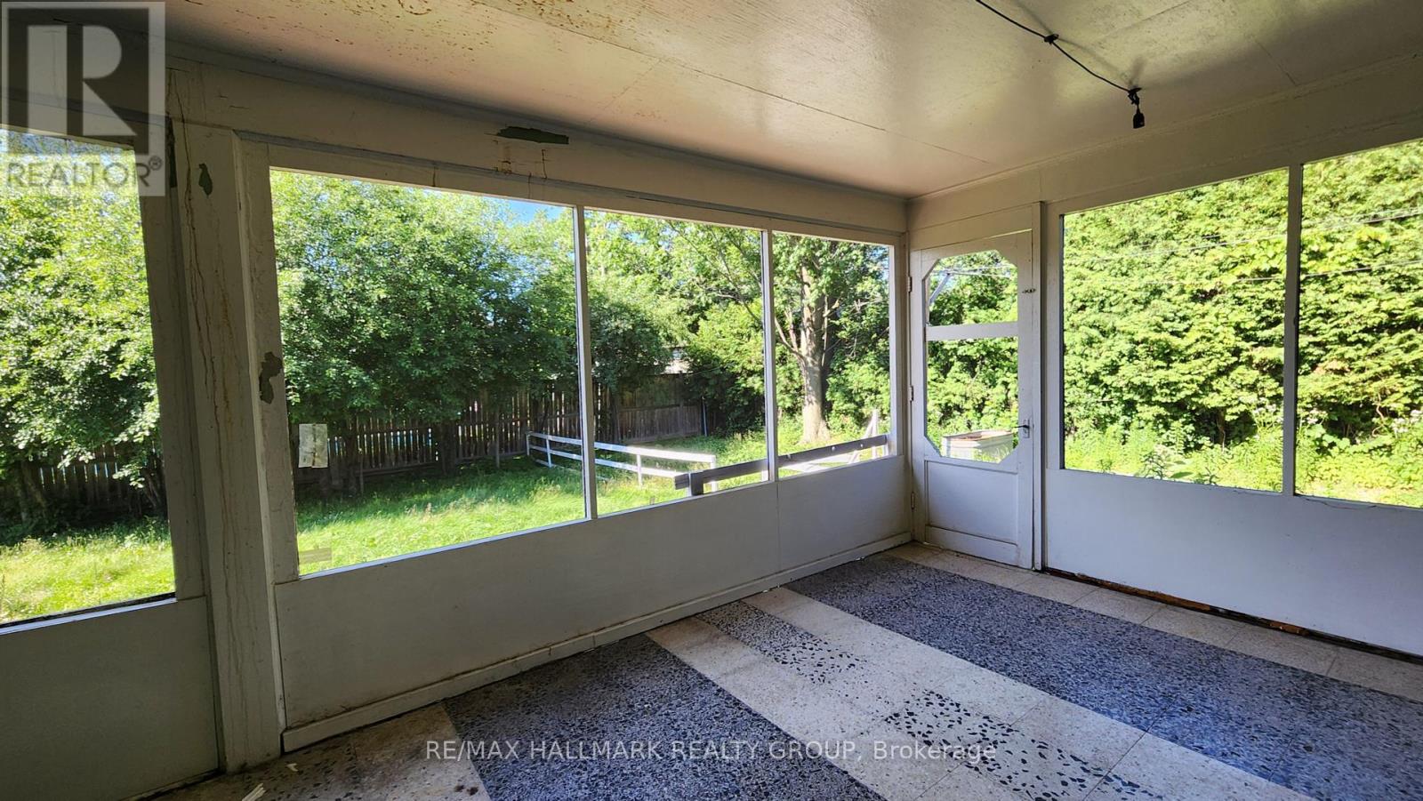 447 Roger Road
