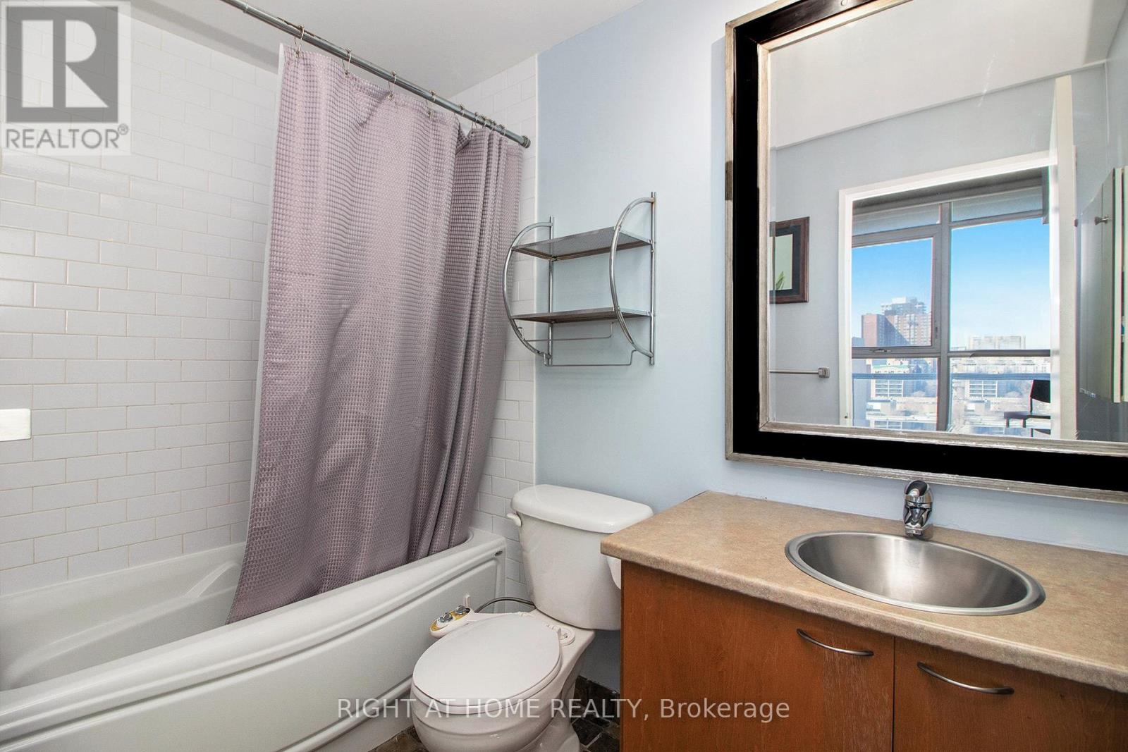 1102 - 179 George Street N