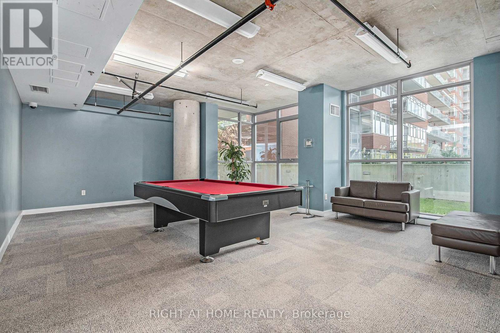 1102 - 179 George Street N