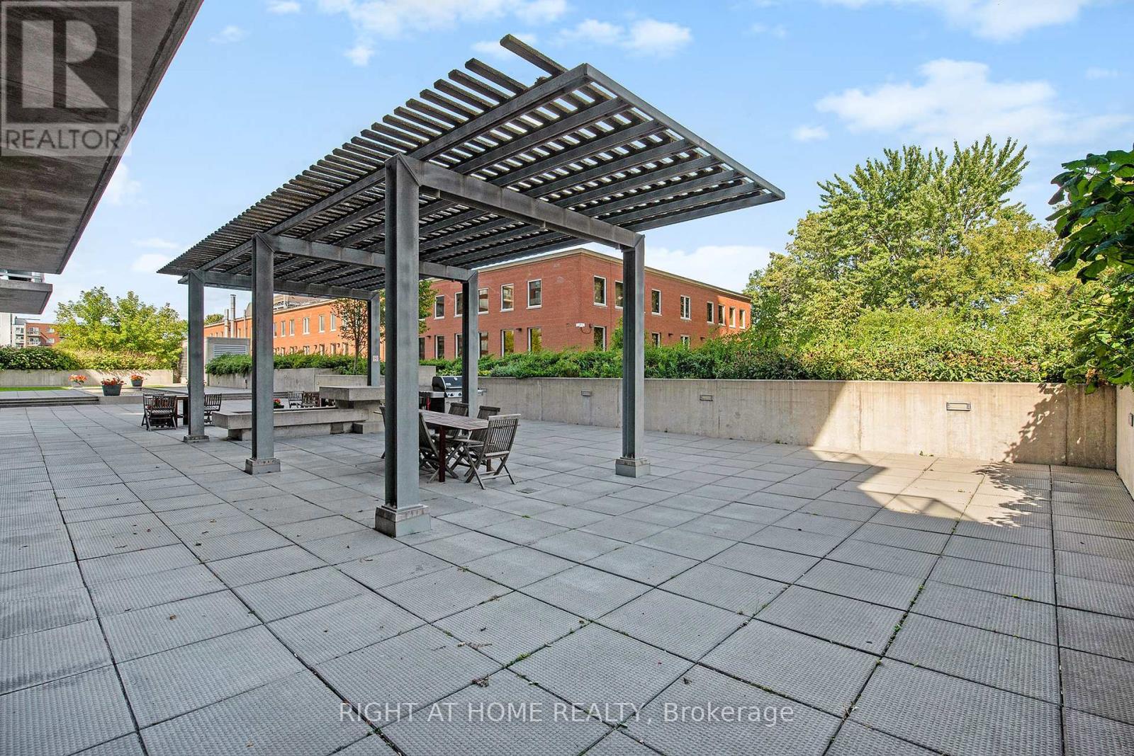 1102 - 179 George Street N
