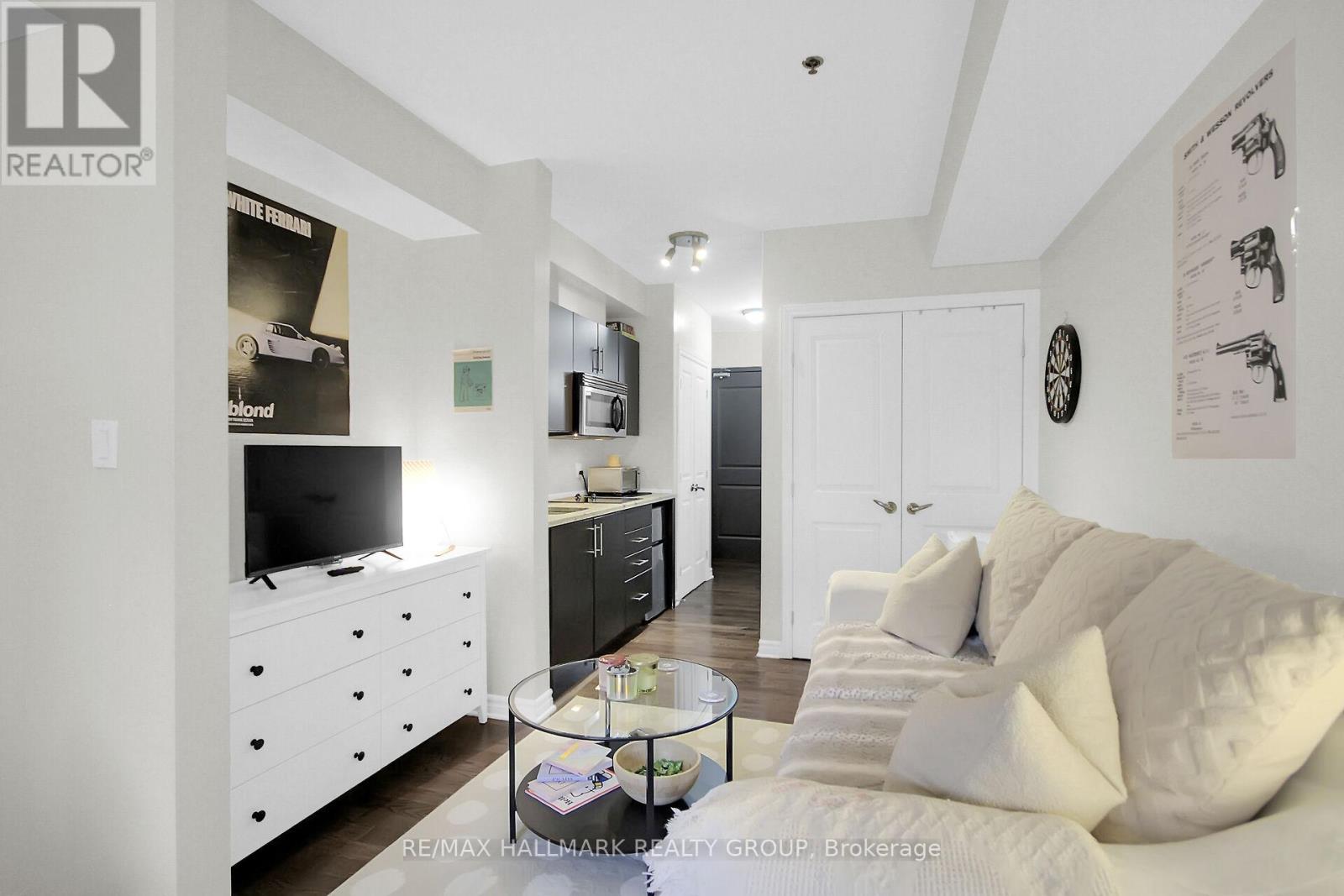 205 - 429 Kent Street