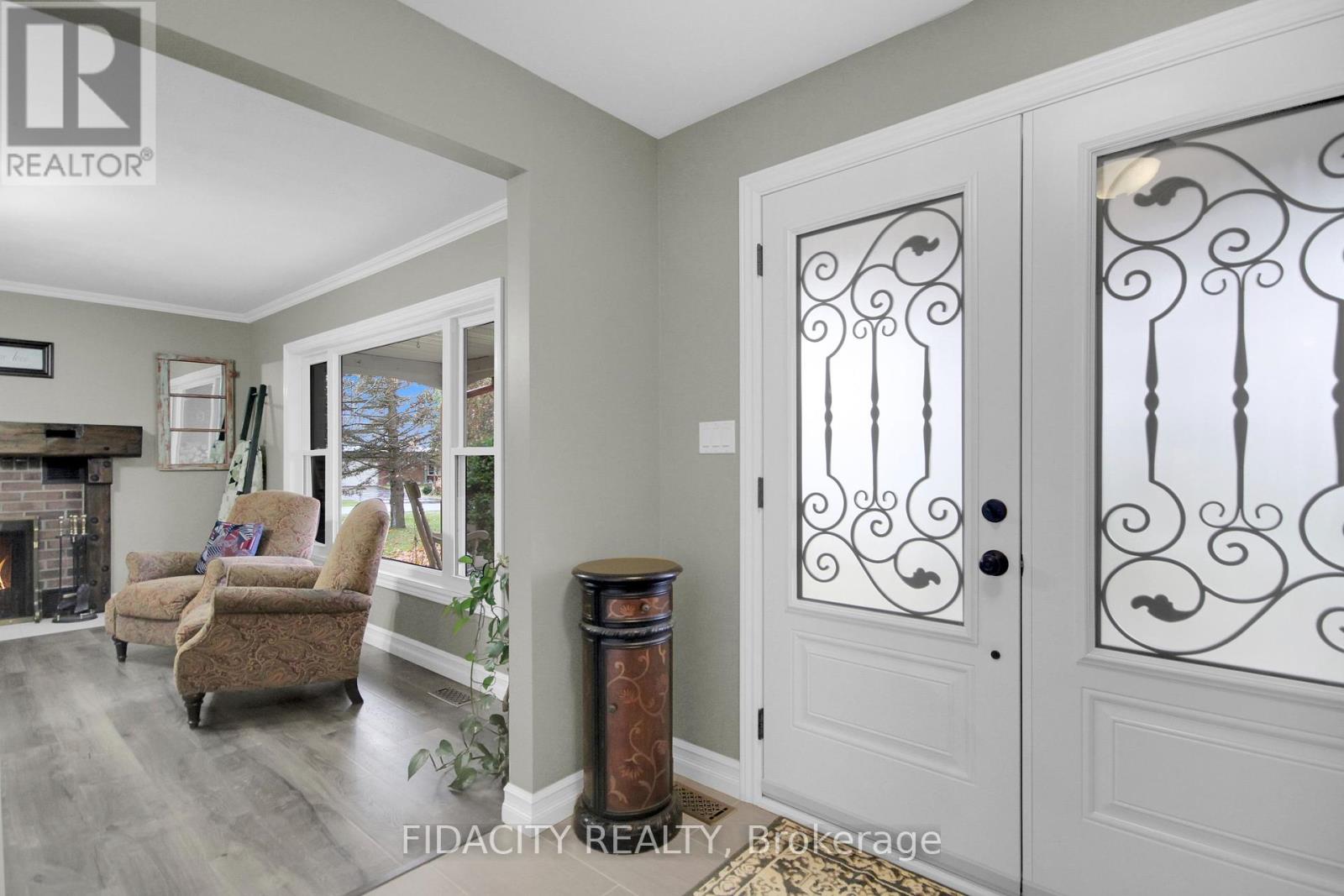6657 Bluebird Street