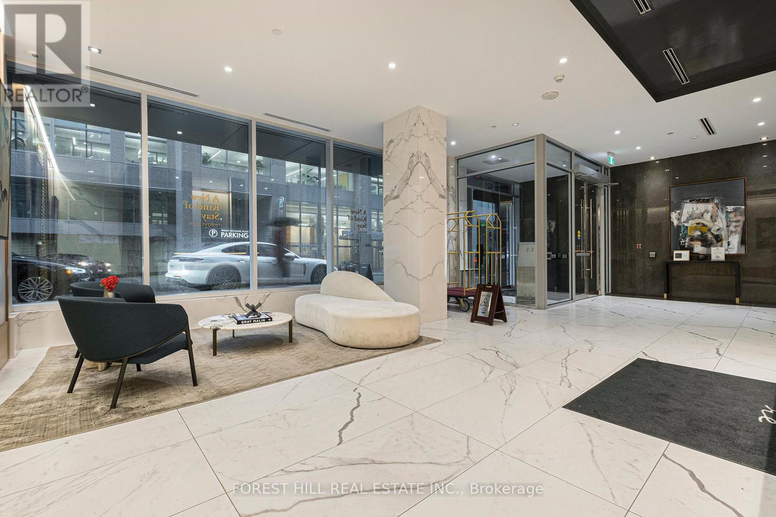 910 - 101 Queen Street