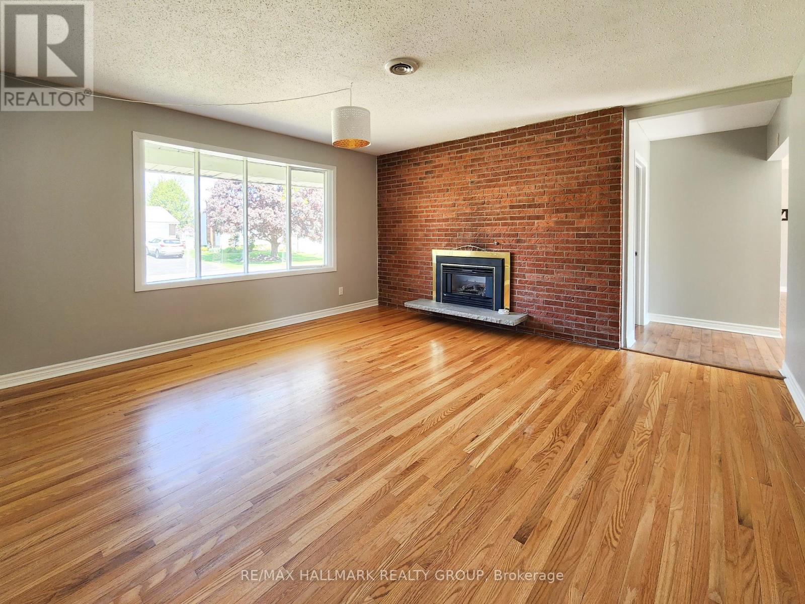 14 Roberta Crescent