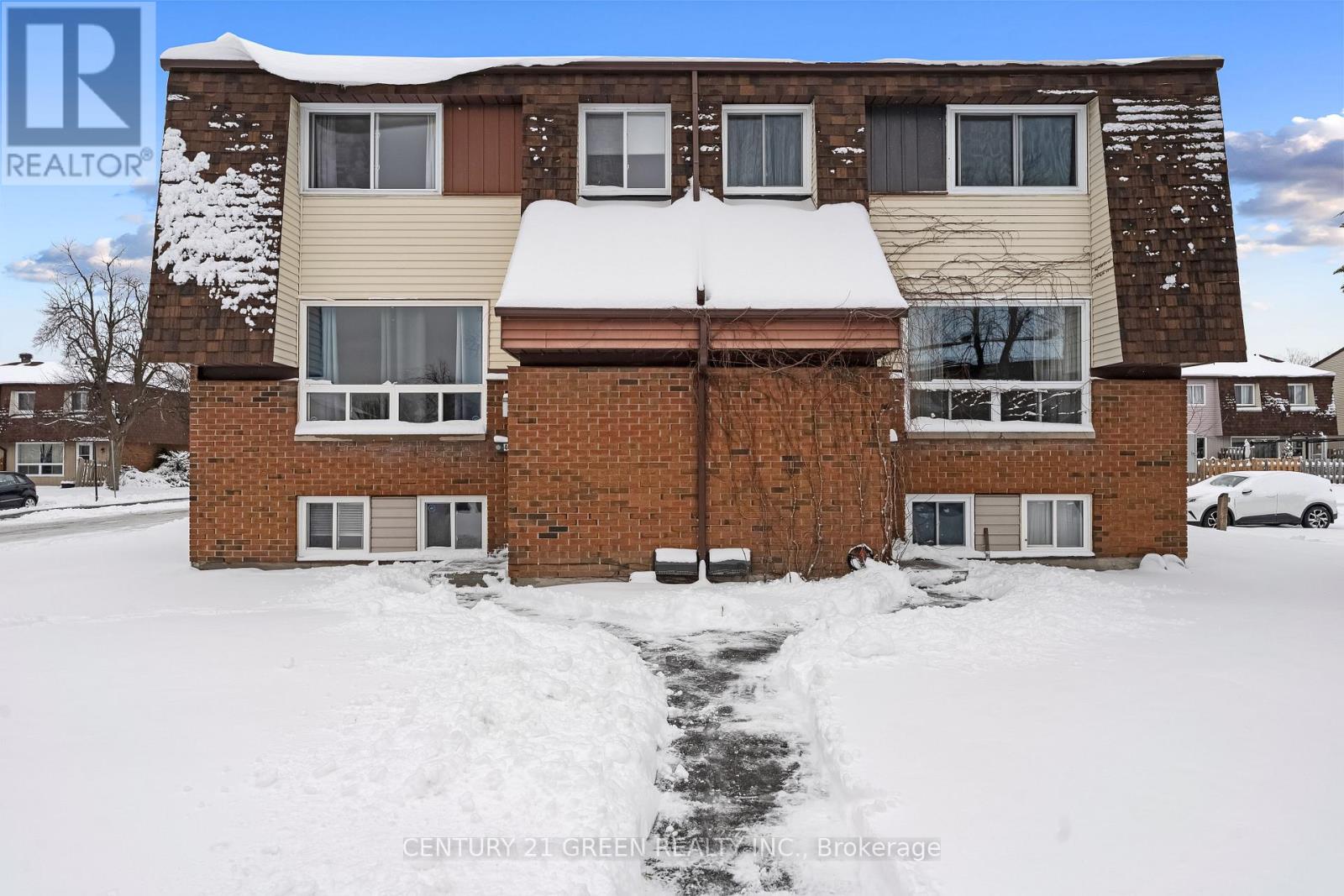 52 - 44a Woodvale Green