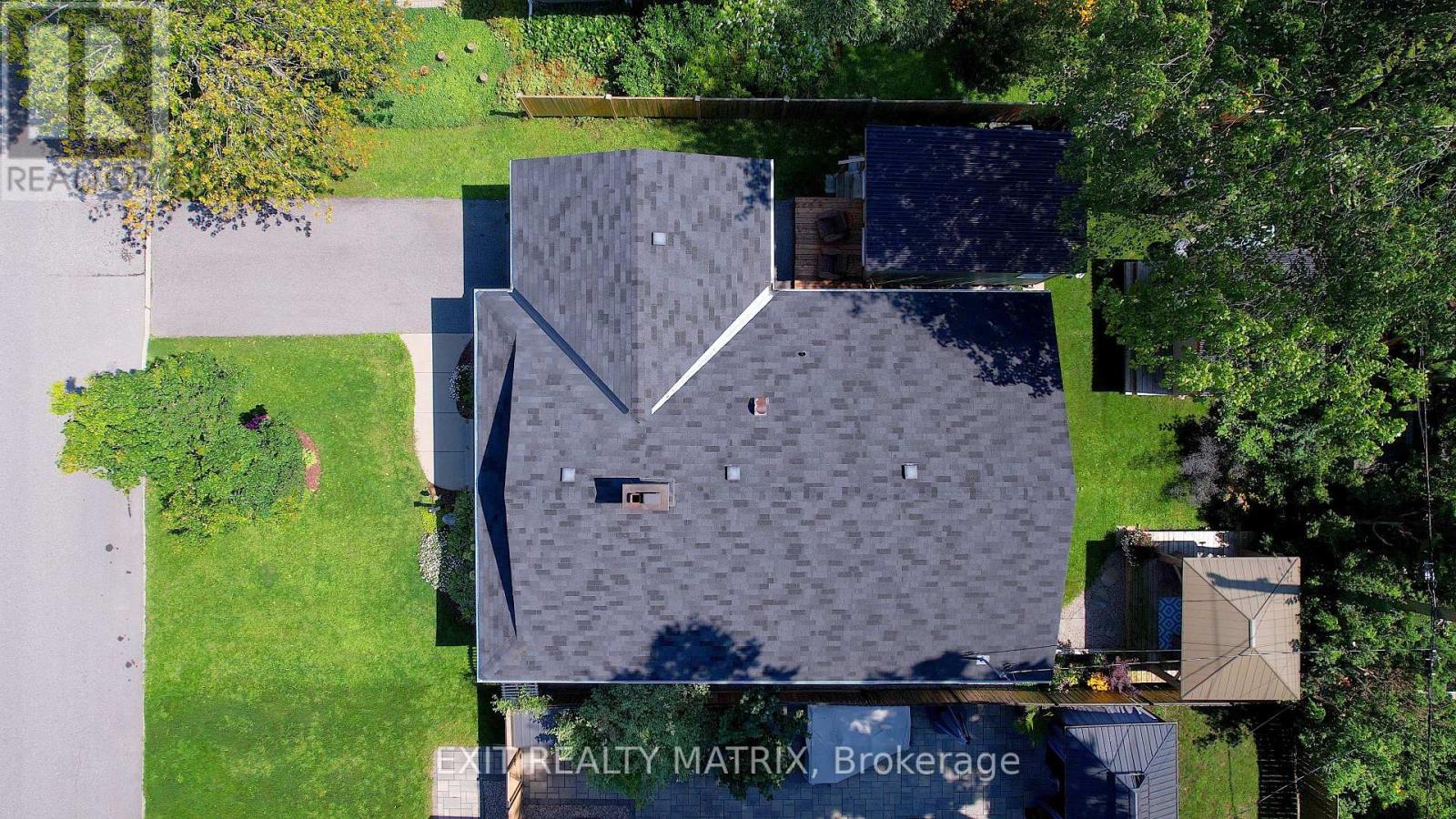 1860 Featherston Drive