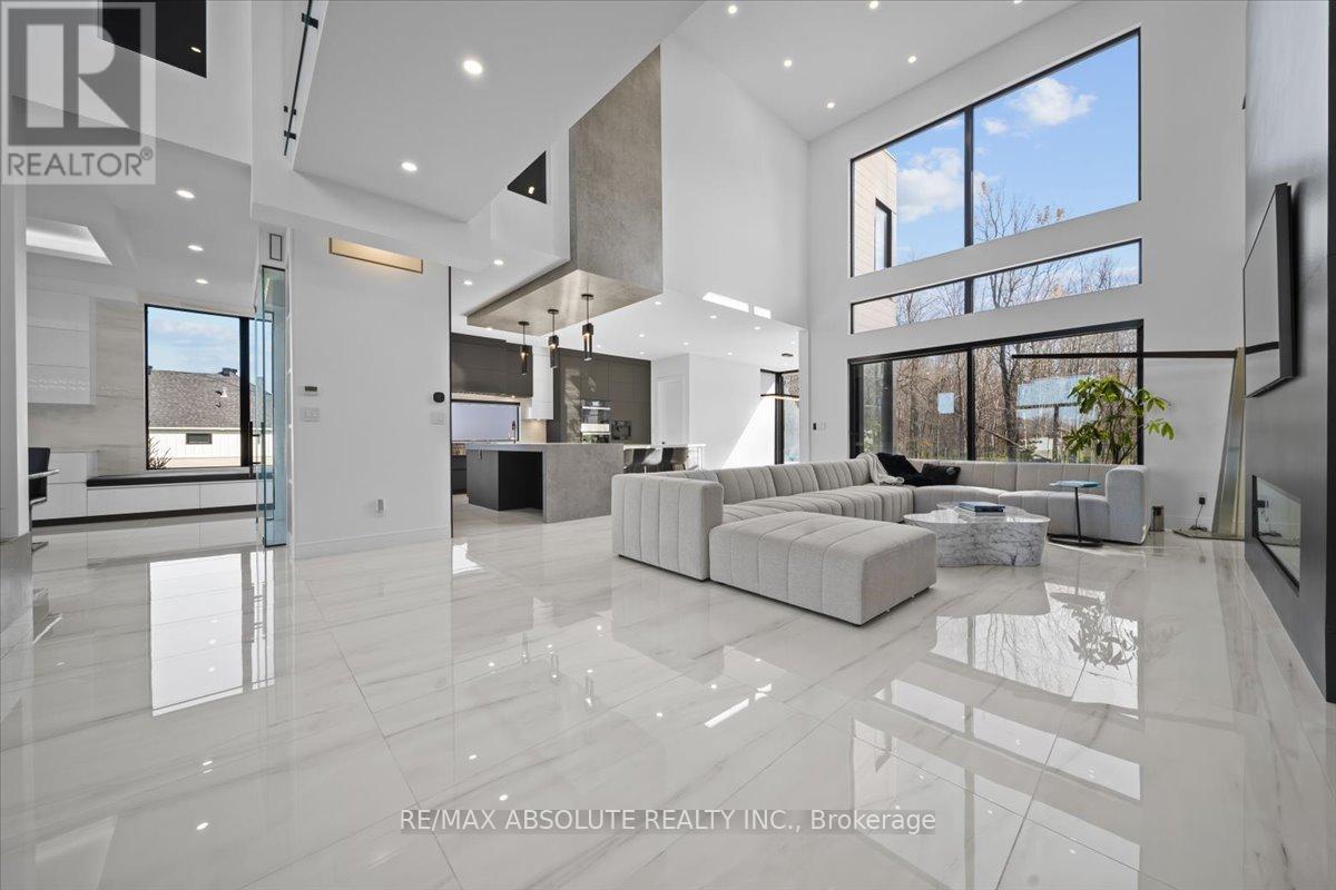 553 Shoreway Drive