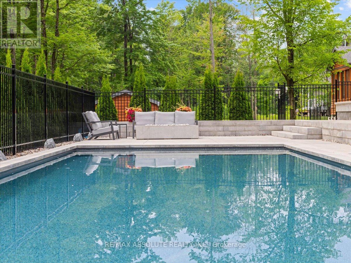 553 Shoreway Drive