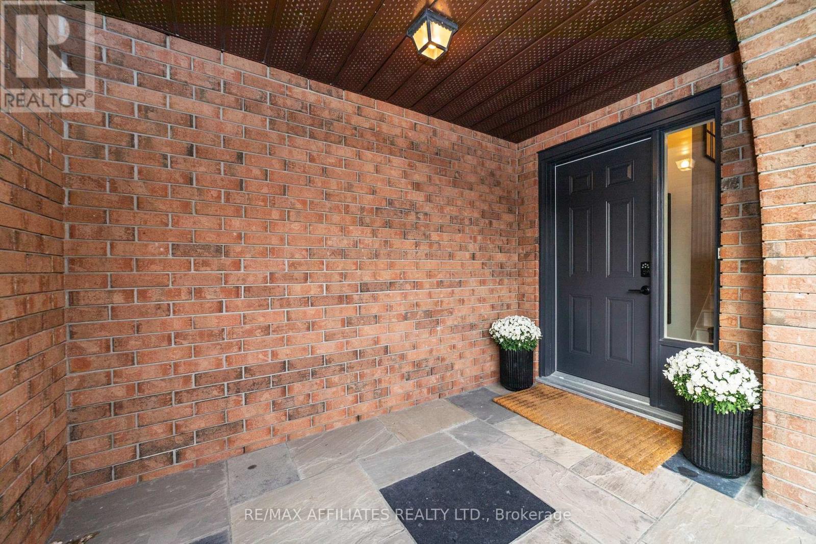 7055 Shadow Ridge Drive
