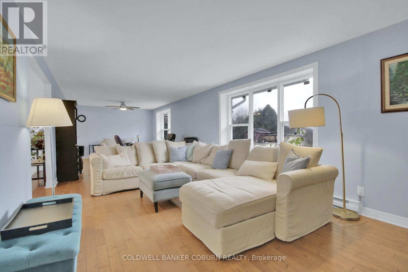 1696 Merwin Lane