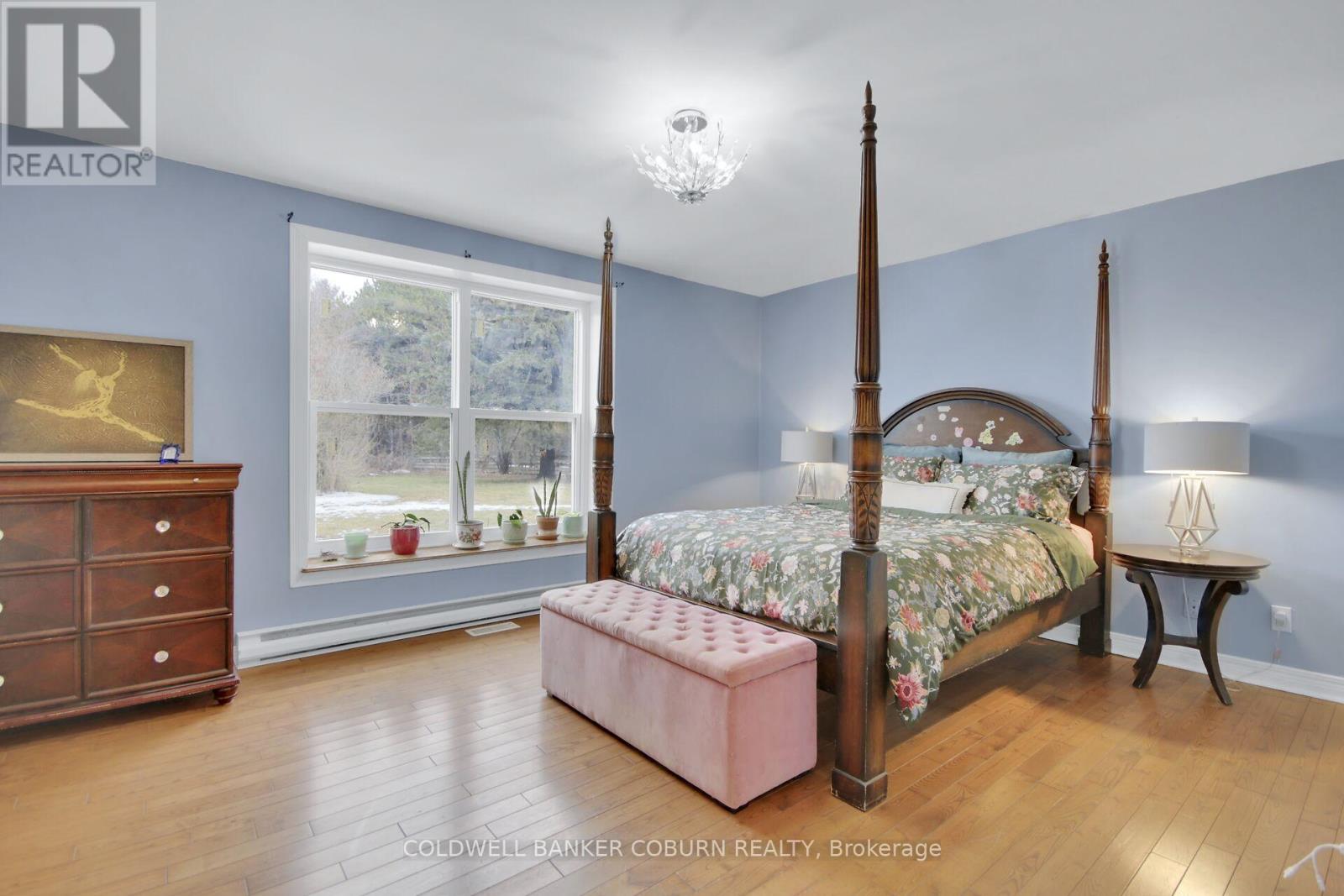 1696 Merwin Lane