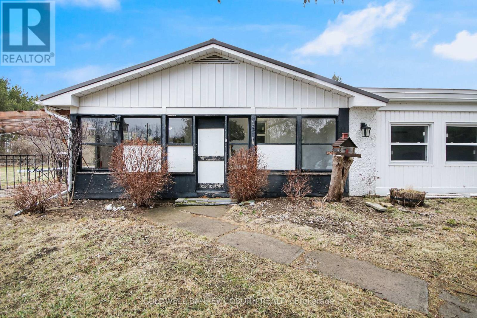 1696 Merwin Lane