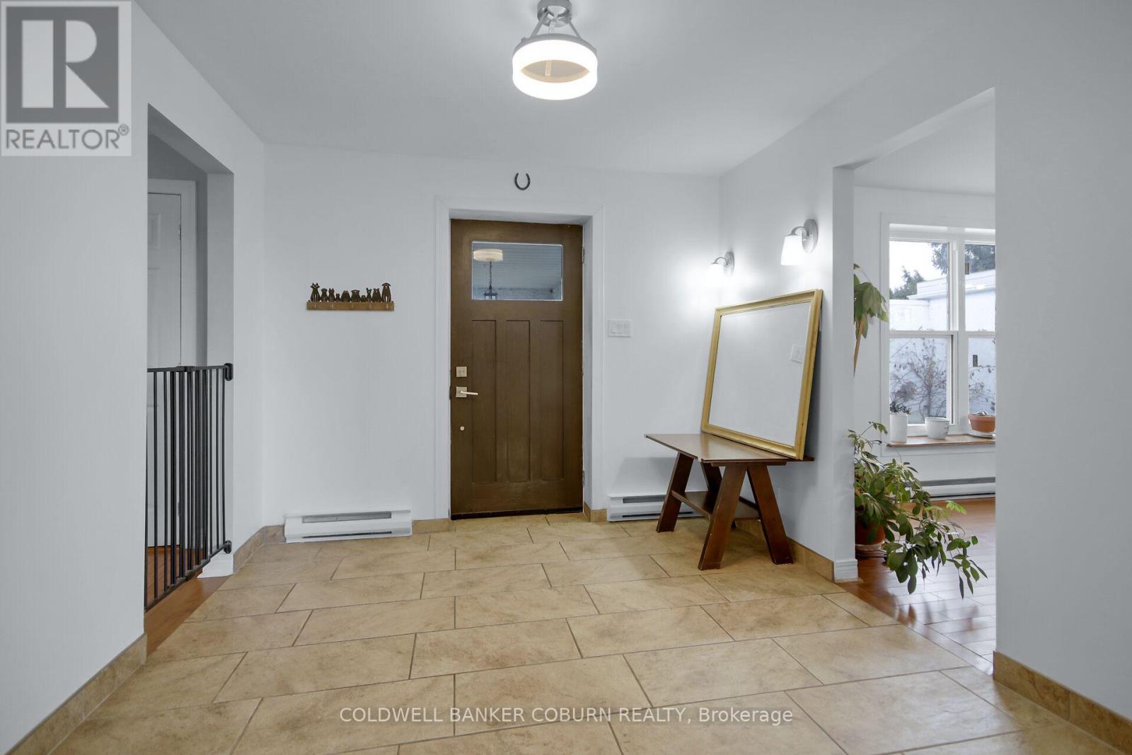 1696 Merwin Lane