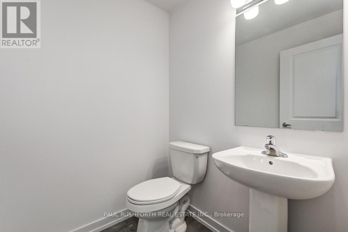 852 Mathieu Street