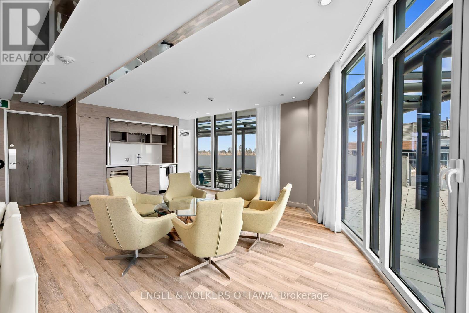 1209 - 485 Richmond Road