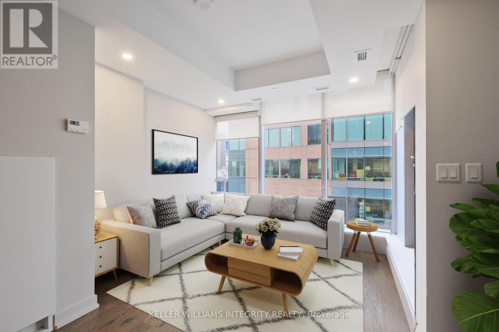 1501 - 101 Queen Street N