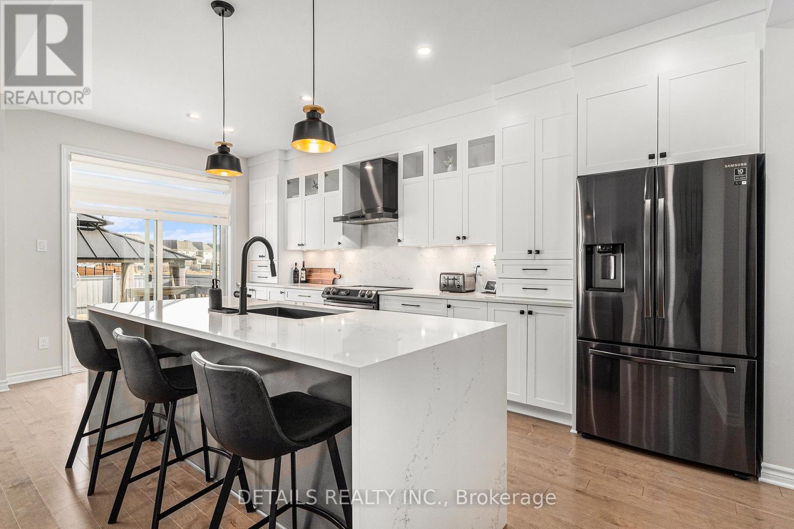 480 Famille Laporte Avenue