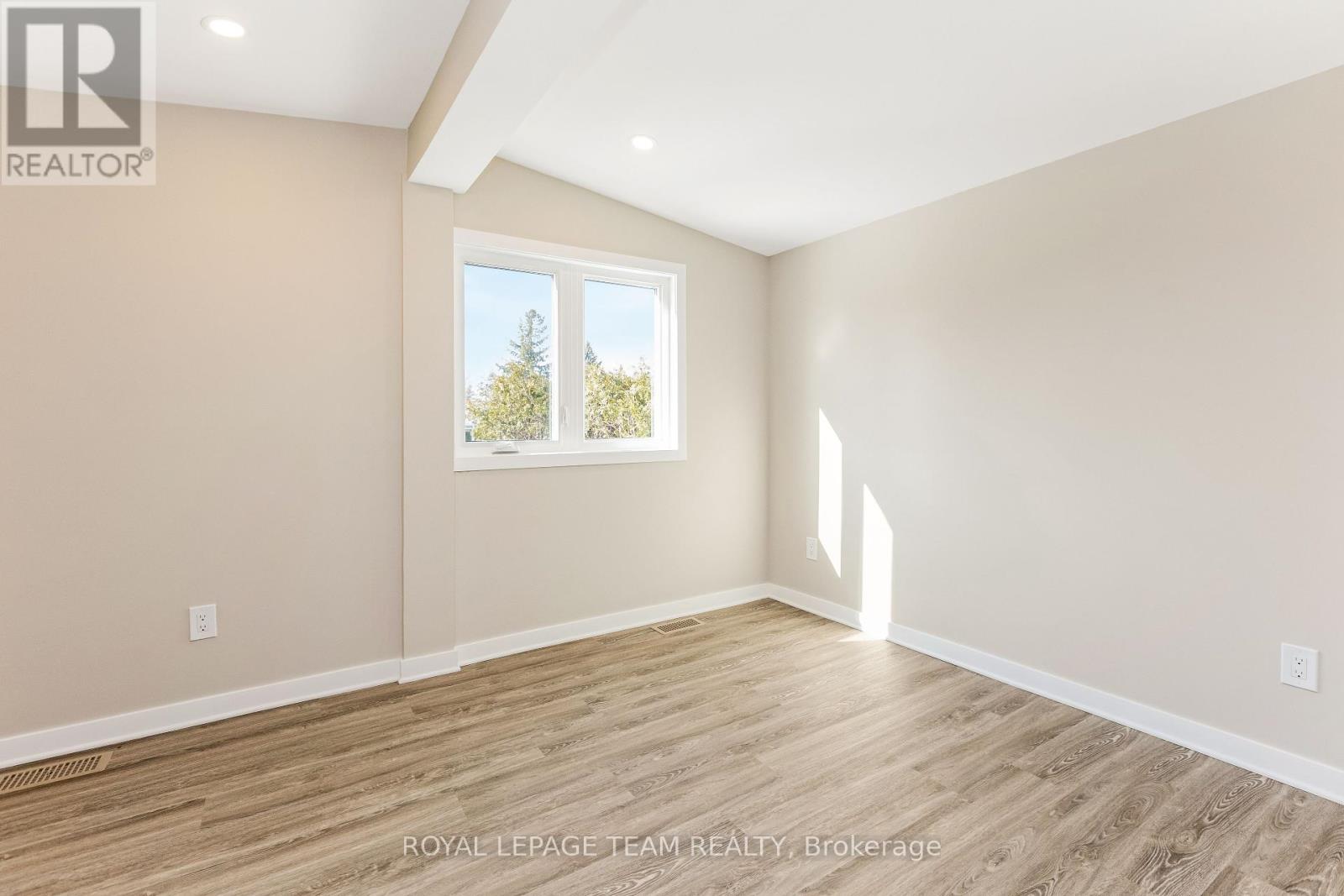 6 Hillview Road