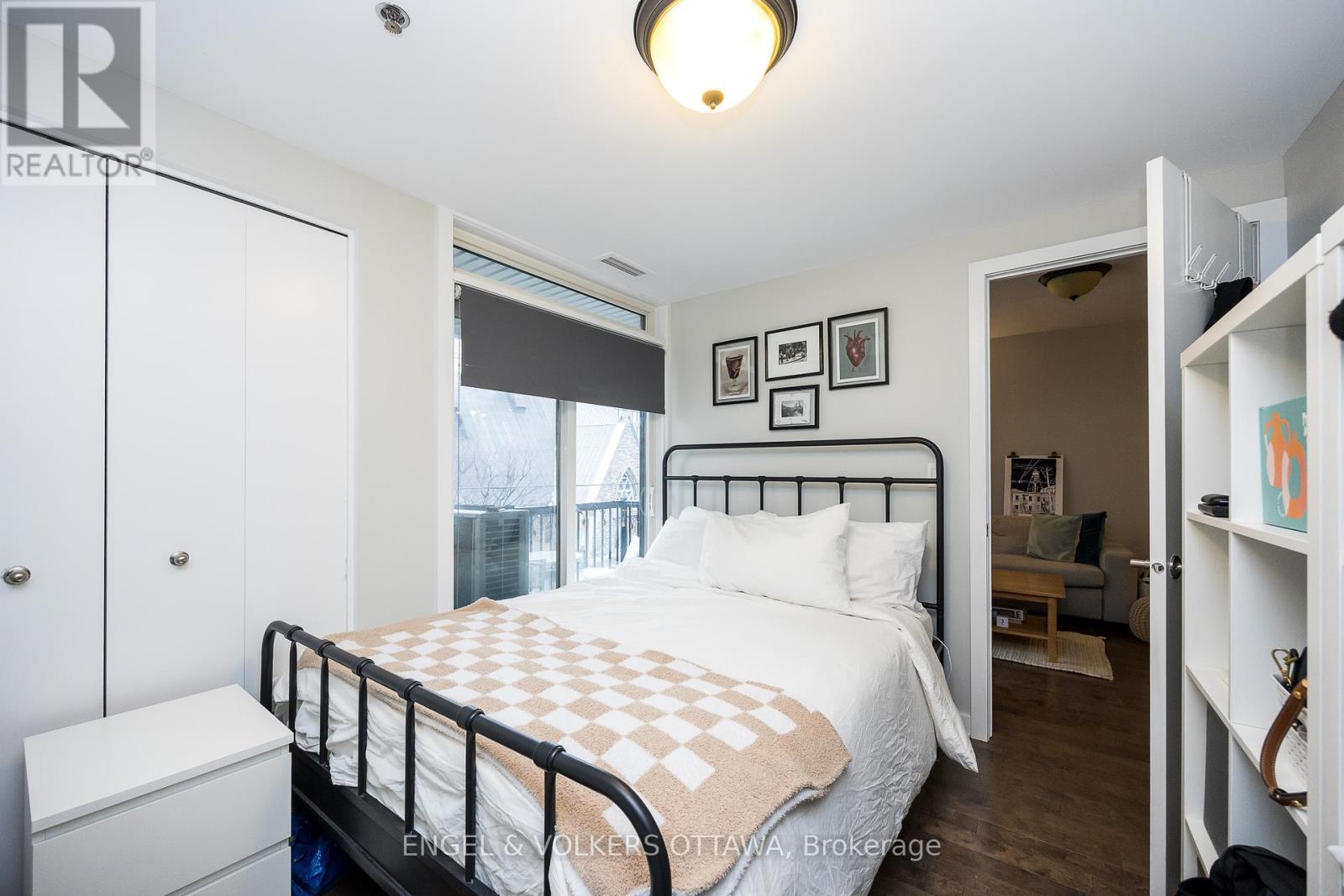 305 - 456 King Edward Avenue