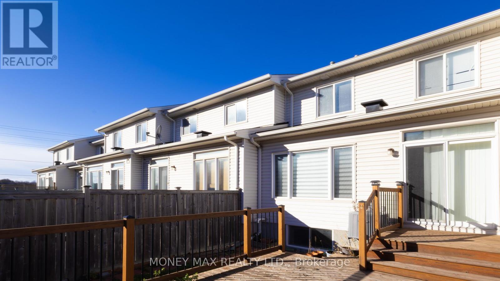 39 Chesapeake Crescent