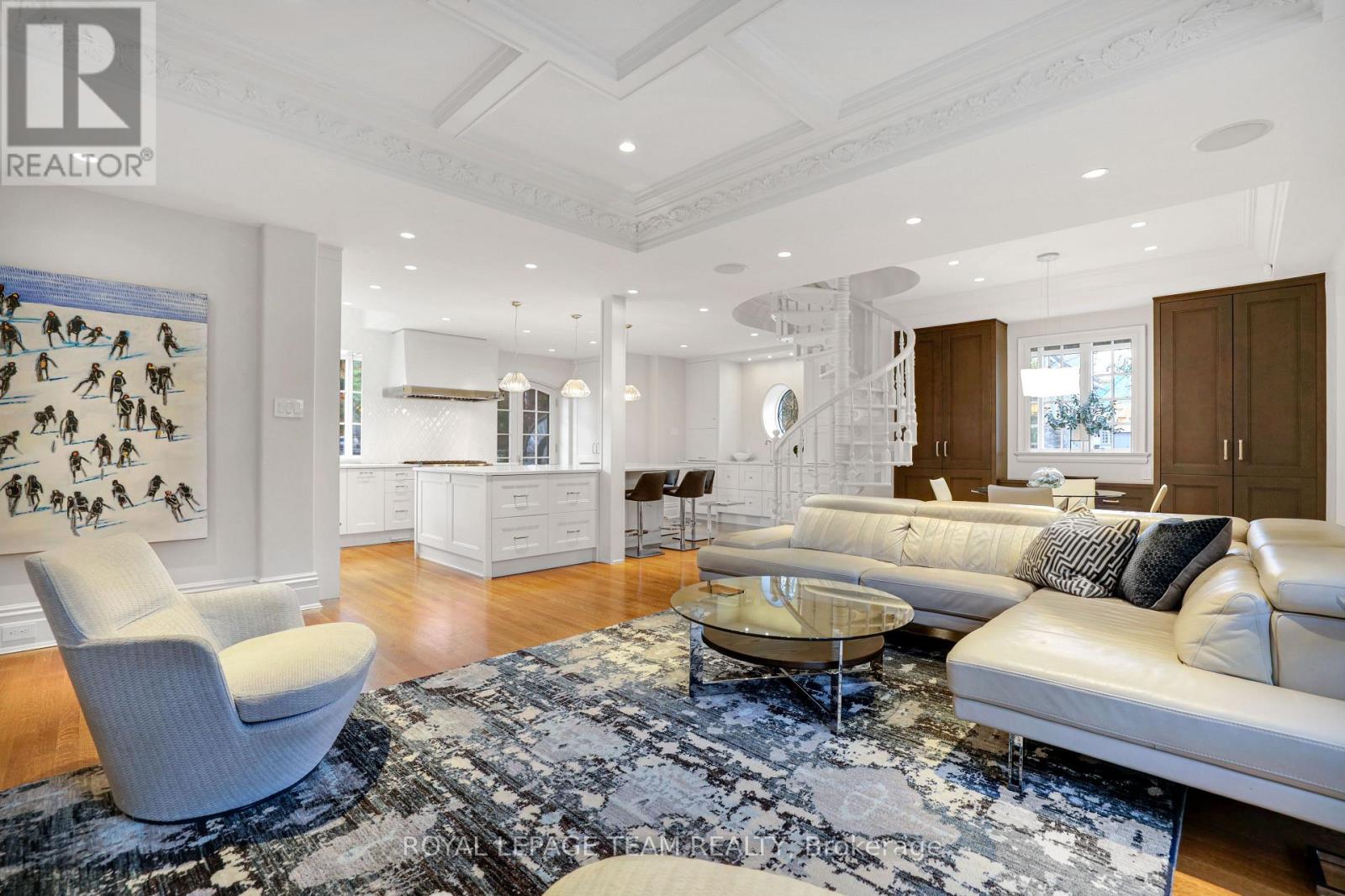 480 Manor Avenue