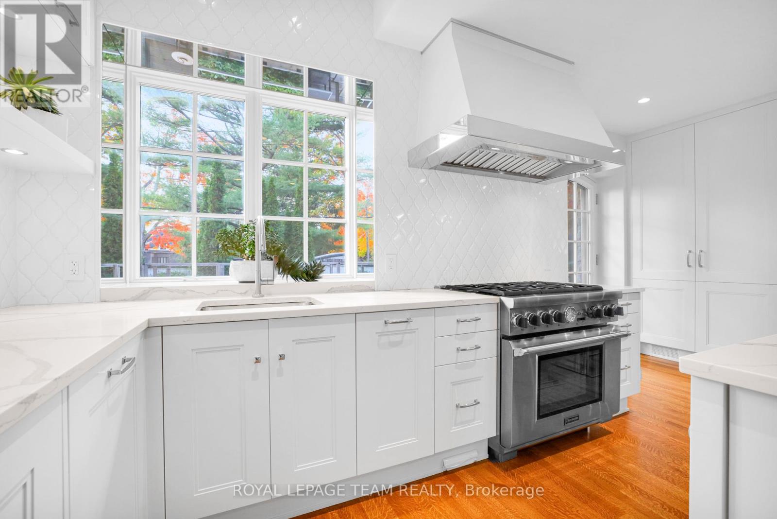 480 Manor Avenue