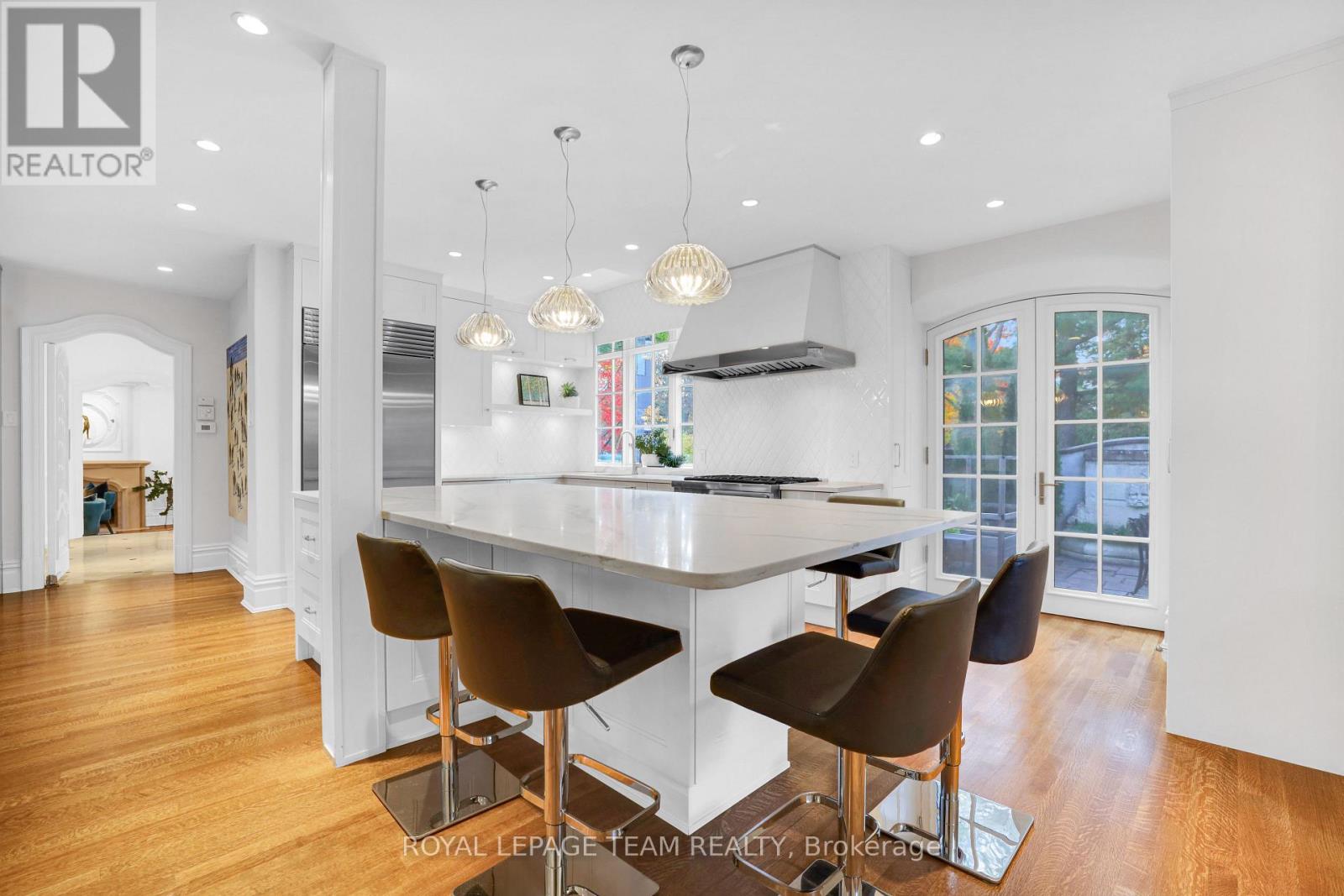 480 Manor Avenue
