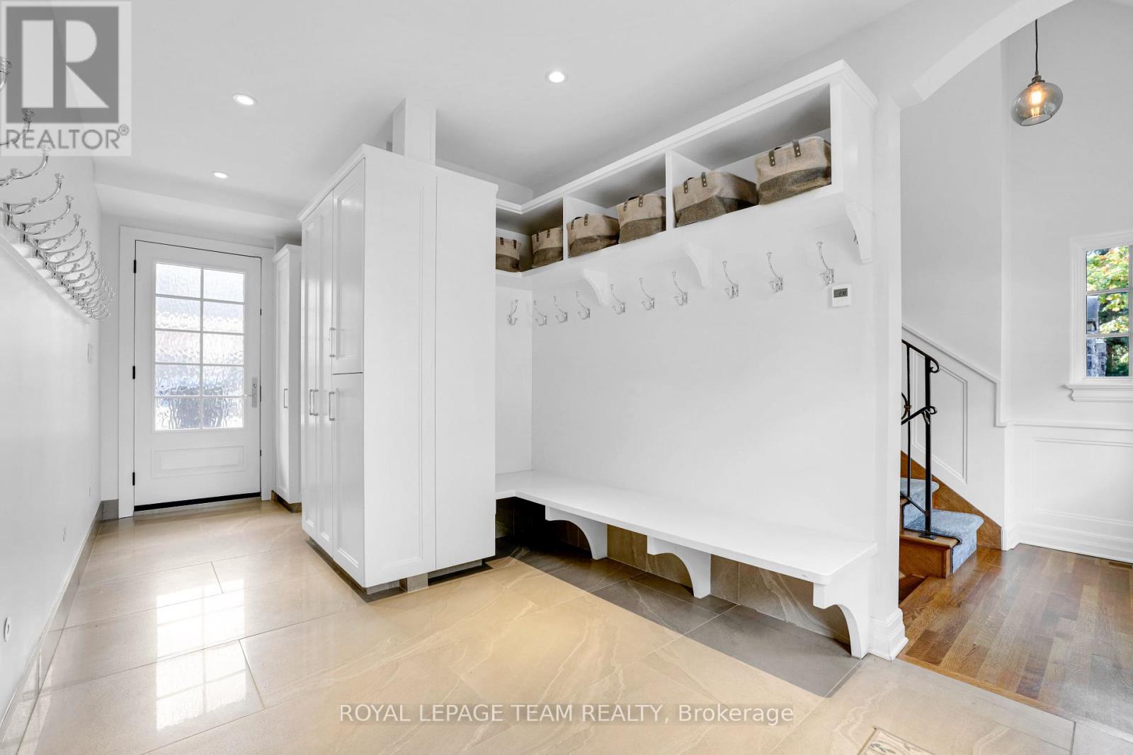 480 Manor Avenue