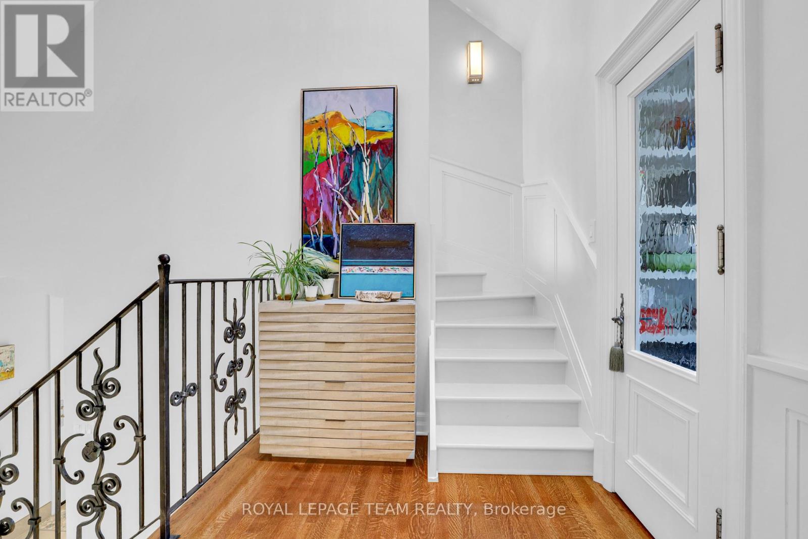 480 Manor Avenue