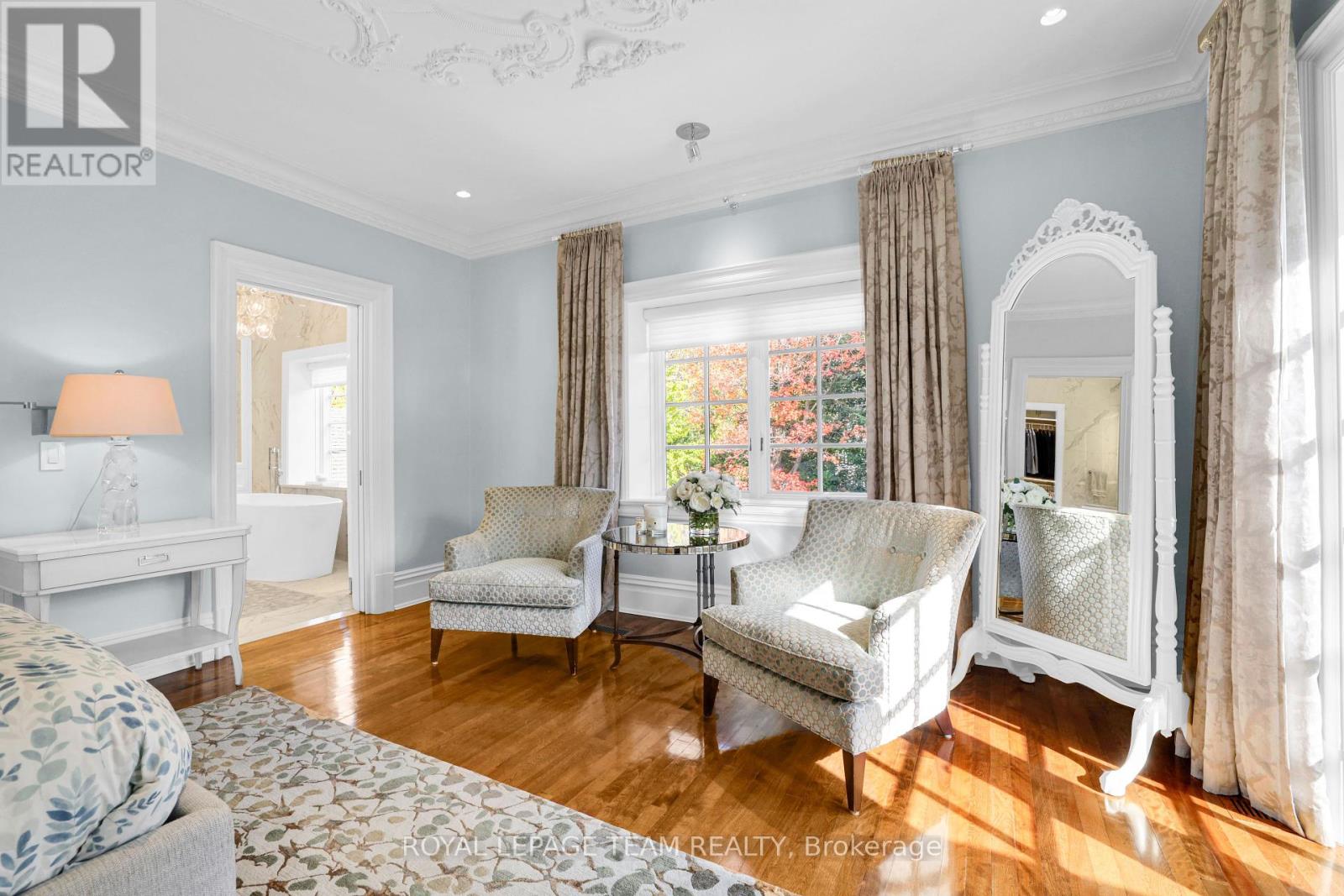 480 Manor Avenue