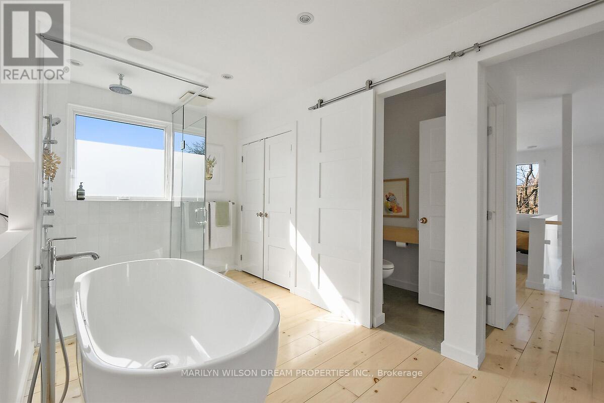 67 Pinhey Street