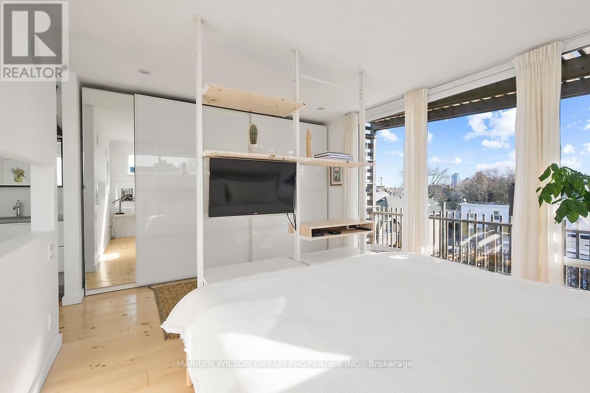 67 Pinhey Street