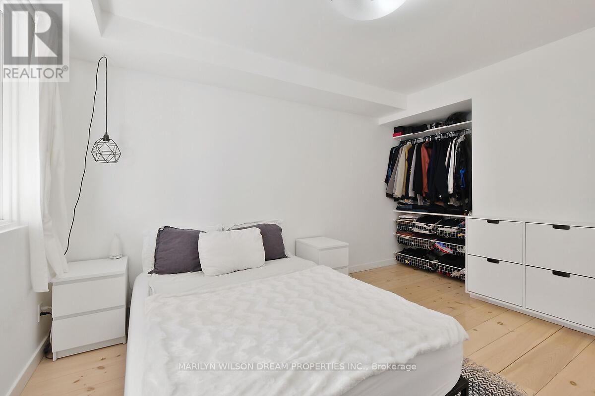 67 Pinhey Street