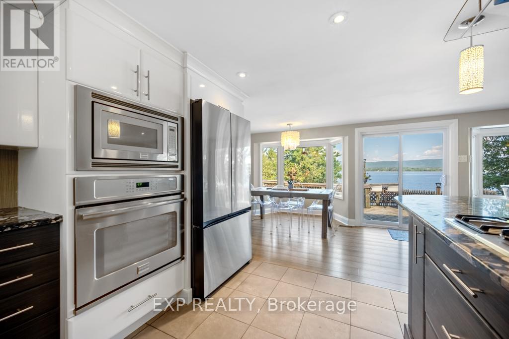 3094 Barlow Crescent