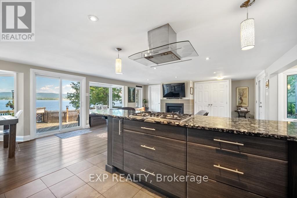 3094 Barlow Crescent
