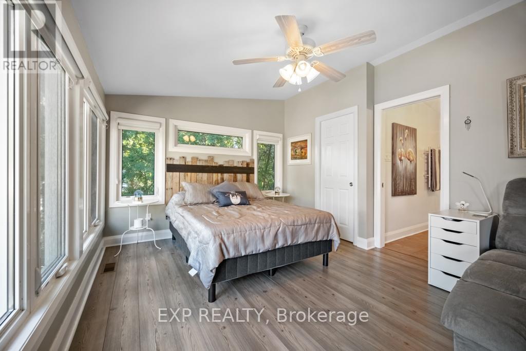3094 Barlow Crescent