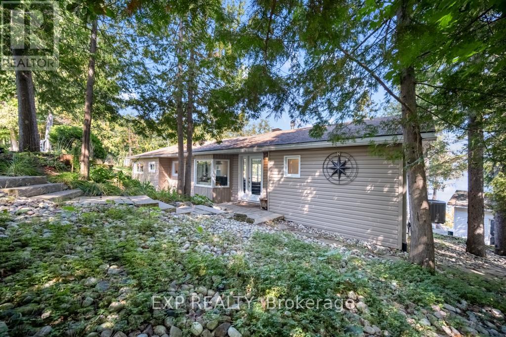 3094 Barlow Crescent