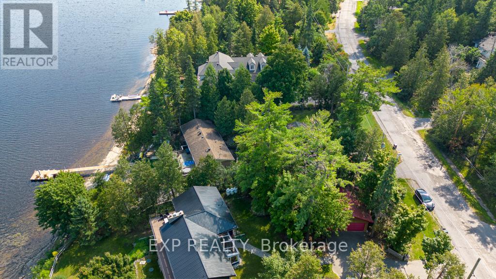 3094 Barlow Crescent